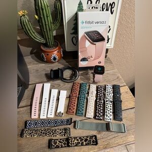 Fitbit Versa 2 bundle with 12 bands